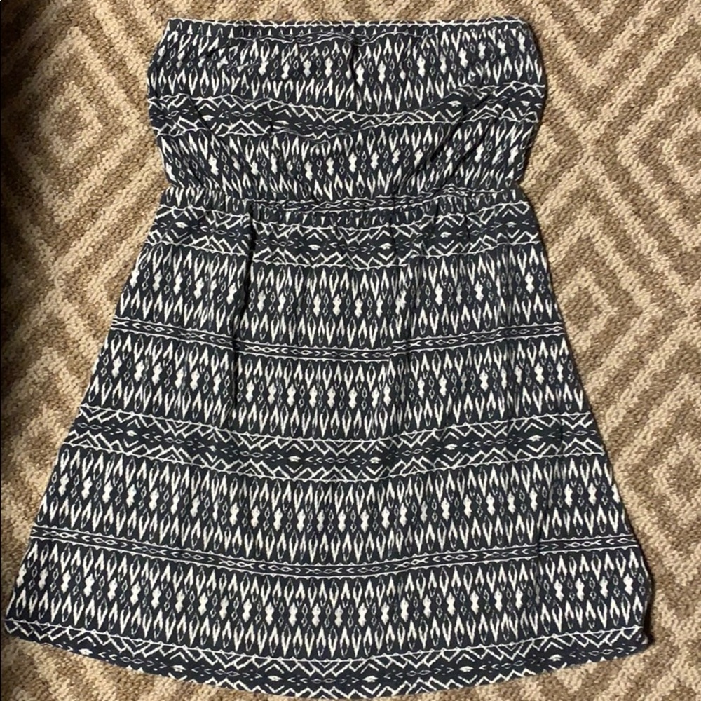 Strapless dress